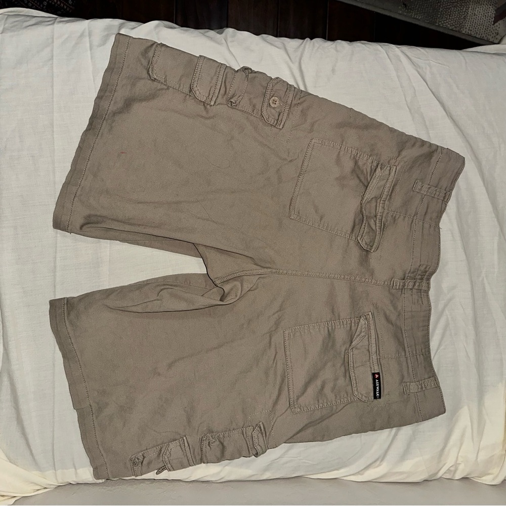 Men’s Y2K Cargo AIRWALK Shorts! Tan Cargo Shorts for Men - Picture 16 of 16